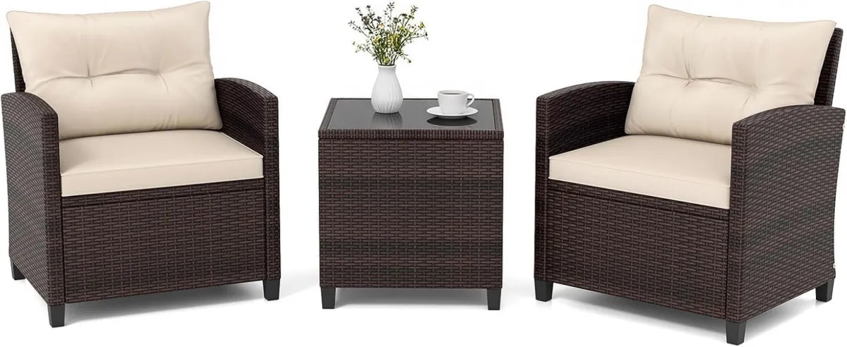 Set Arredo Giardino in Rattan 3 Pezzi: 1 Tavolino e 2 Poltrone con Cuscini, per Esterni, Balcone, Cortile, Terrazza - Disponibile in Bianco