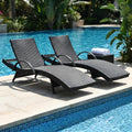 Set di 2 lettini in rattan regolabili con tavolino, per piscina e giardino